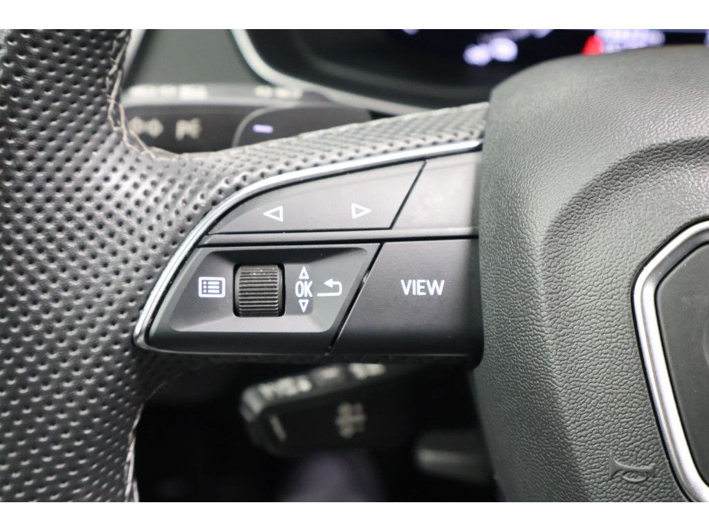 Audi Q5 55 TFSI e quattro S line S tronic - Samsaru's Car Outlet