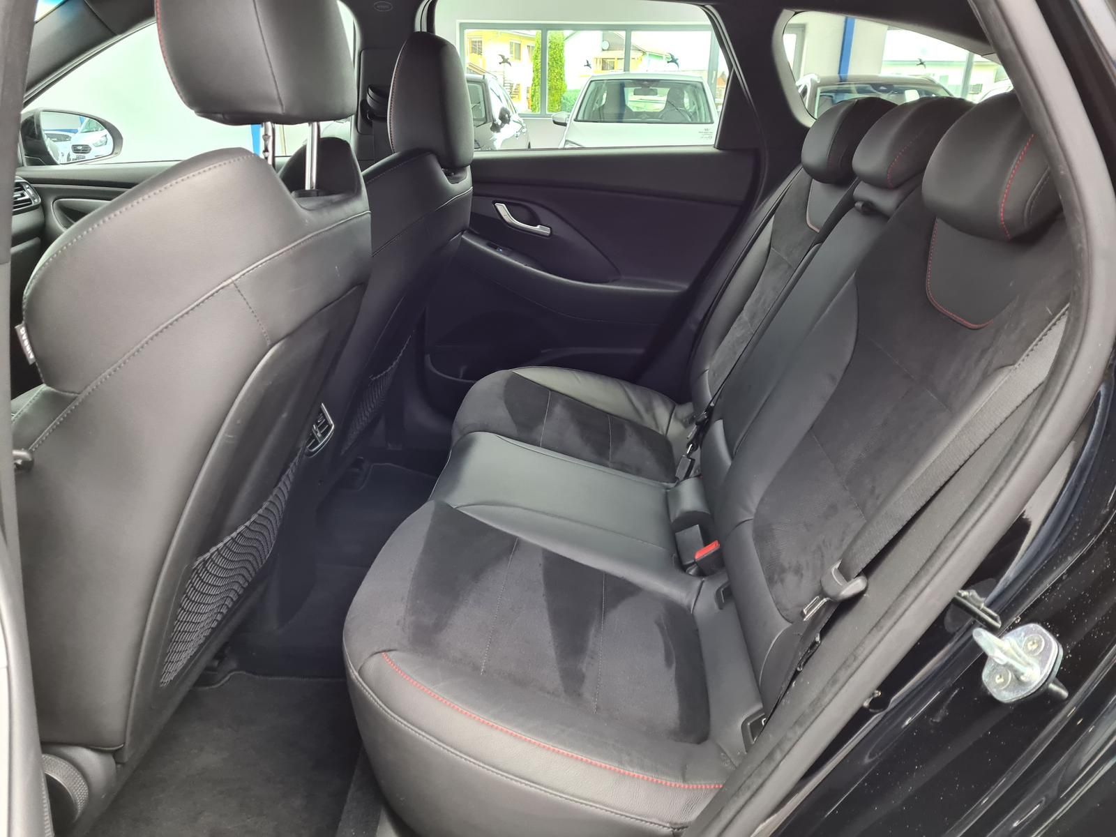 Hyundai i30 cw 1.5 T-GDI N Line - Samsaru's Car Outlet