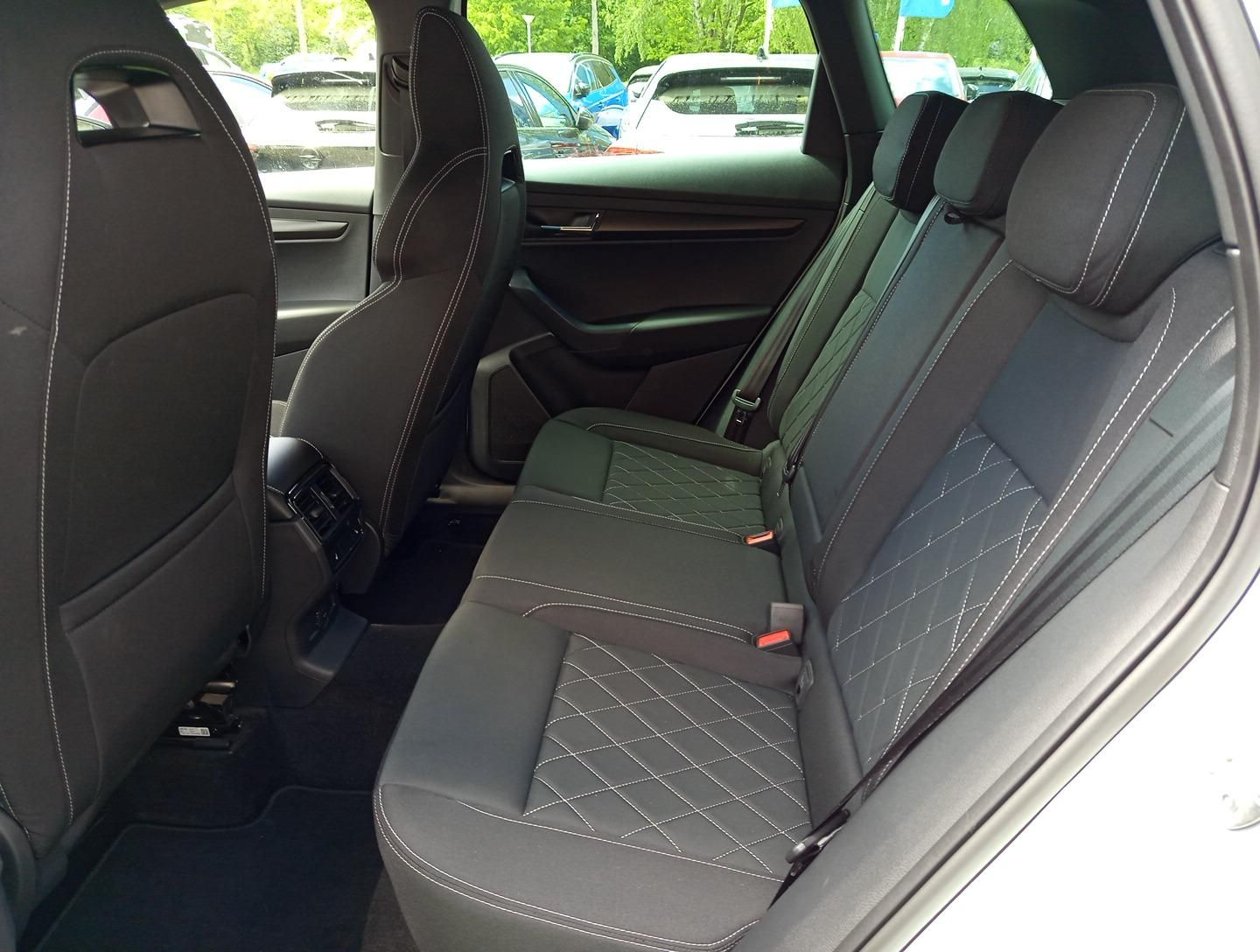 Skoda Karoq Sportline 4x4 2.0 TSI AHK*CANTON-SOUND*360