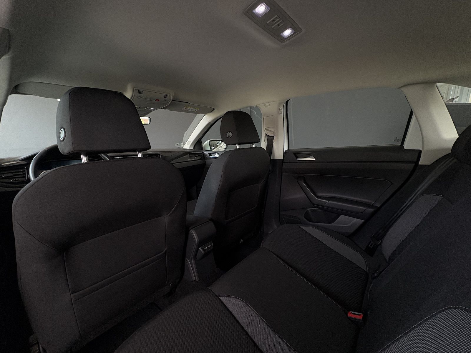 Volkswagen Taigo 1.0 TSI Life - Samsaru's Car Outlet