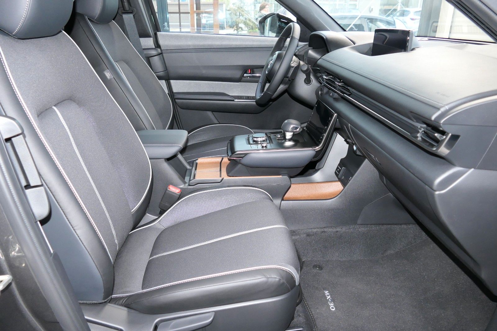 Mazda MX-30 170PS Range-EV Makoto Plus Vollausstattung