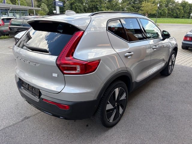 Volvo XC40 Plus Recharge Pure Electric AWD Twin StandH