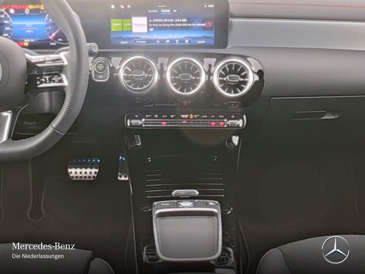 Mercedes-Benz CLA 250 4M AMG Premium - Samsaru's Car Outlet