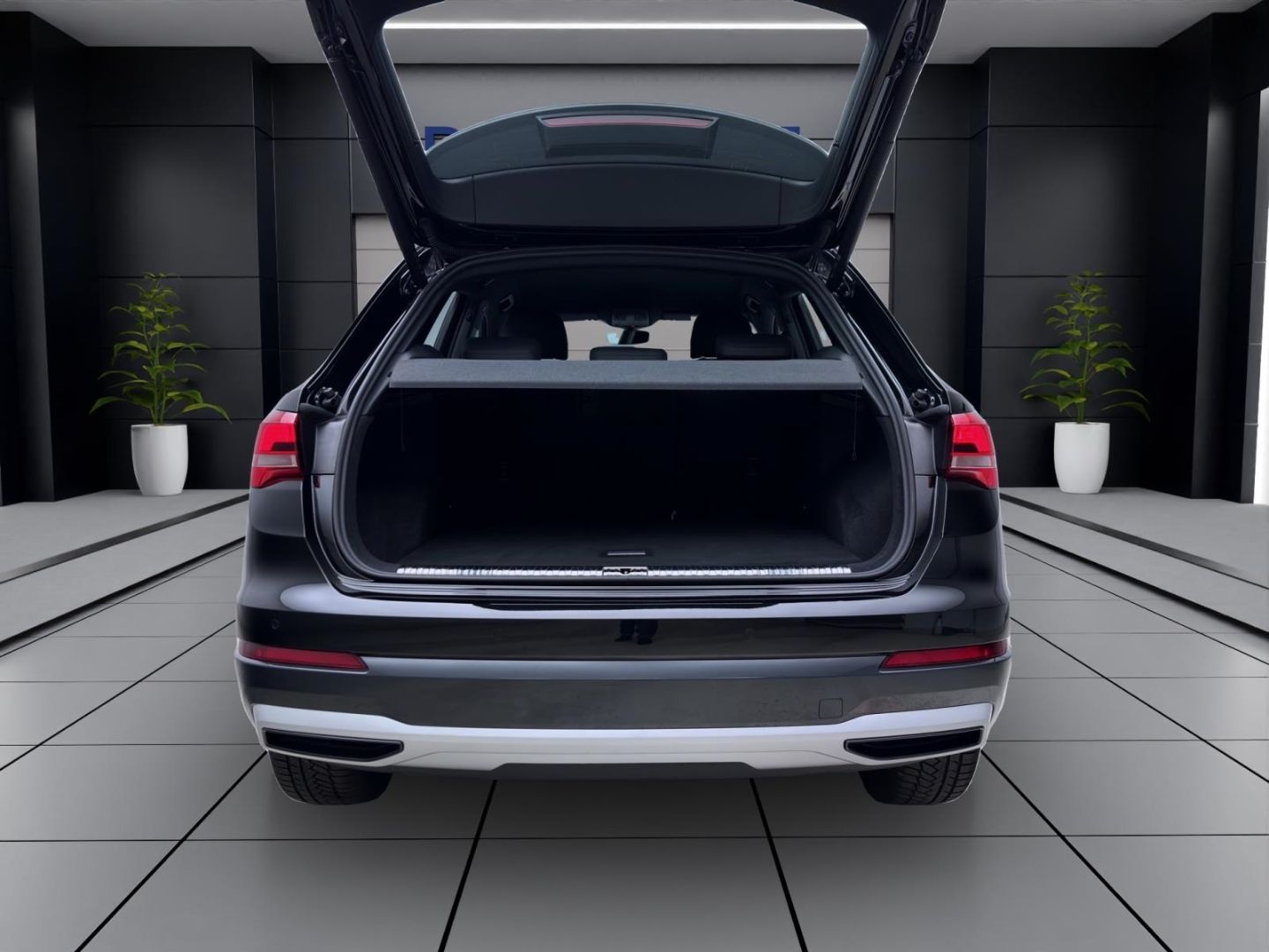 Audi Q3 40 TDI Q ADVANCED - Samsaru's Car Outlet