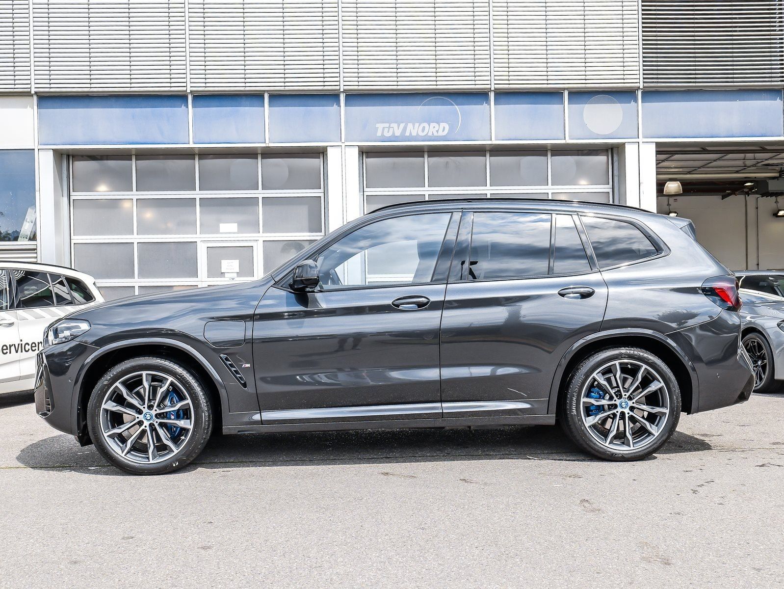 BMW X3 xDrive30e M-Sport - Samsaru's Car Outlet