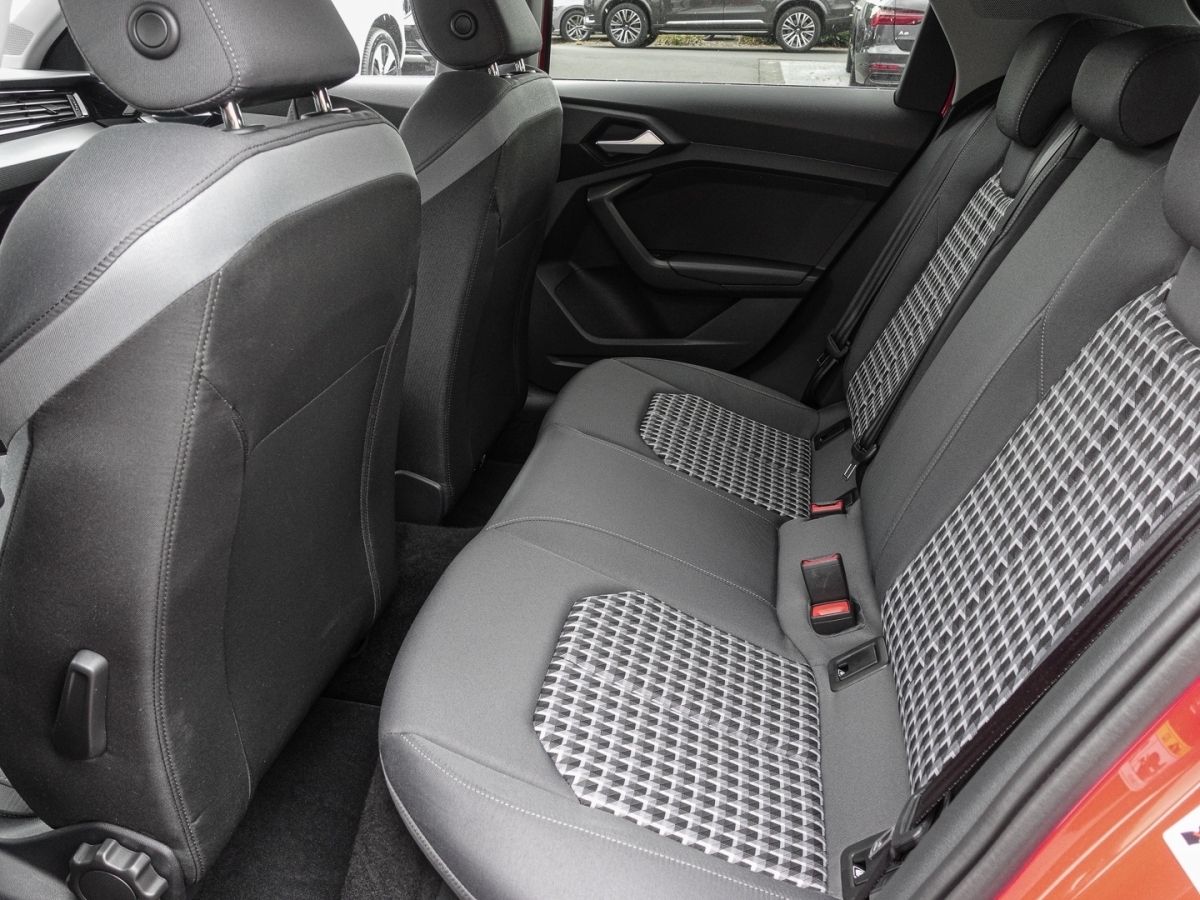 Audi A1 Sportback 35 TFSI S tronic S line - Samsaru's Car Outlet