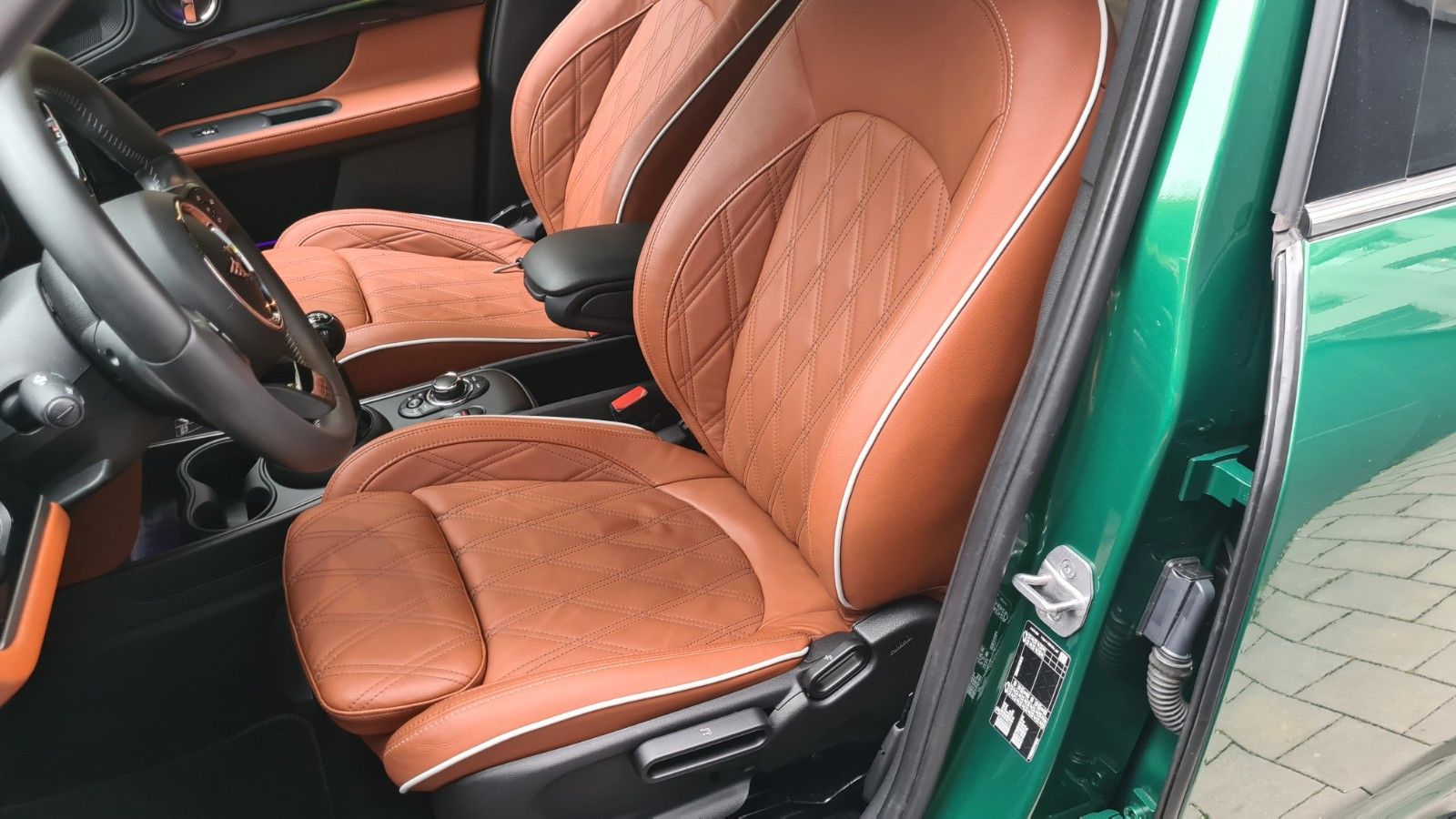 MINI Cooper Countryman Mini Yours Trim - Samsaru's Car Outlet