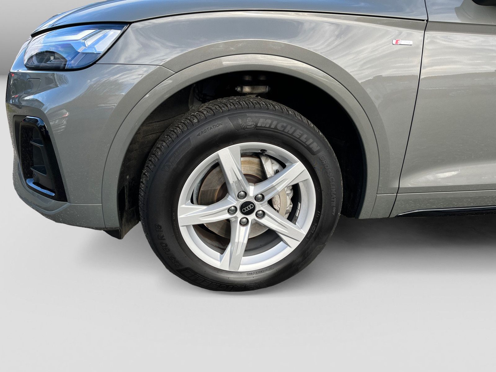 Audi Q5 40 TDI quattro s-line s-tronic - Samsaru's Car Outlet