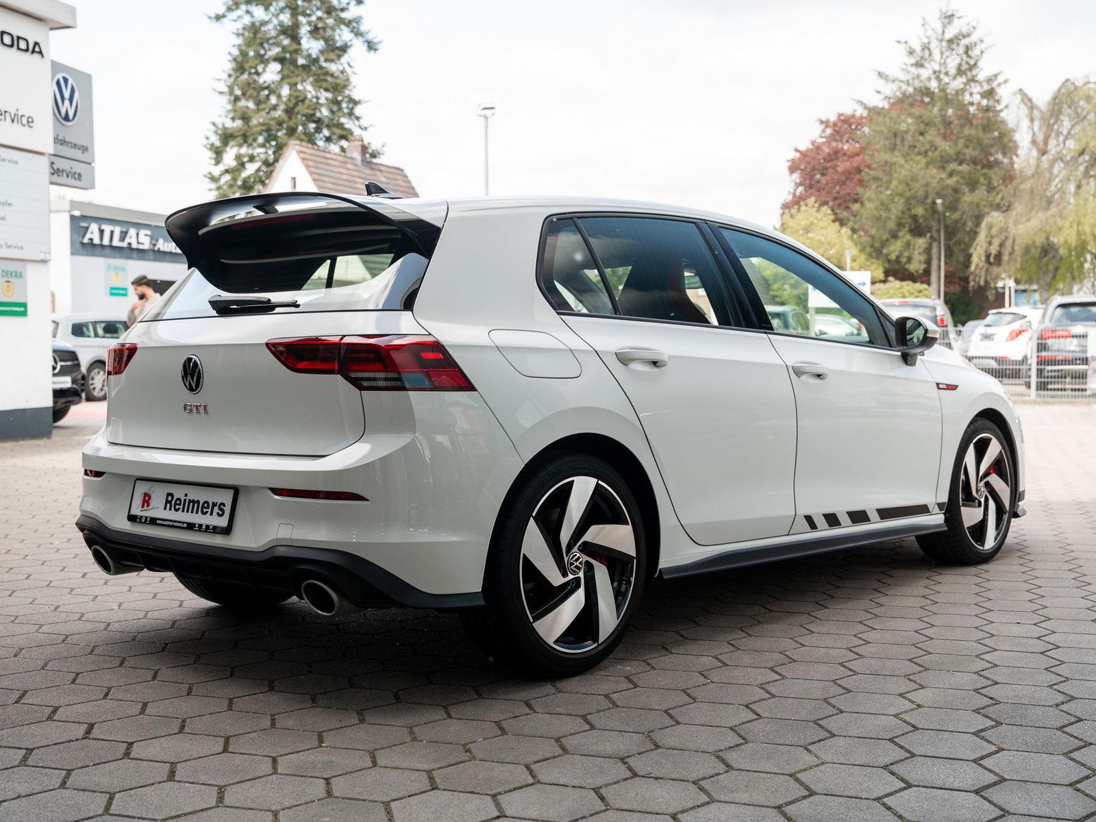 Volkswagen Golf GTI Clubsport 2.0 TSI DSG - Samsaru's Car Outlet