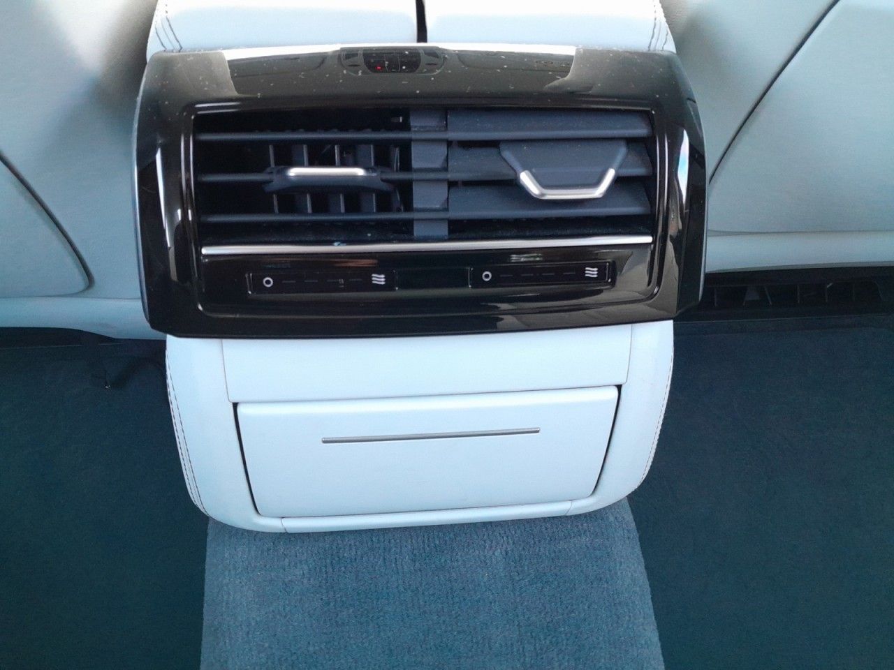 Audi A8 60 4.0 TDI quattro - Samsaru's Car Outlet