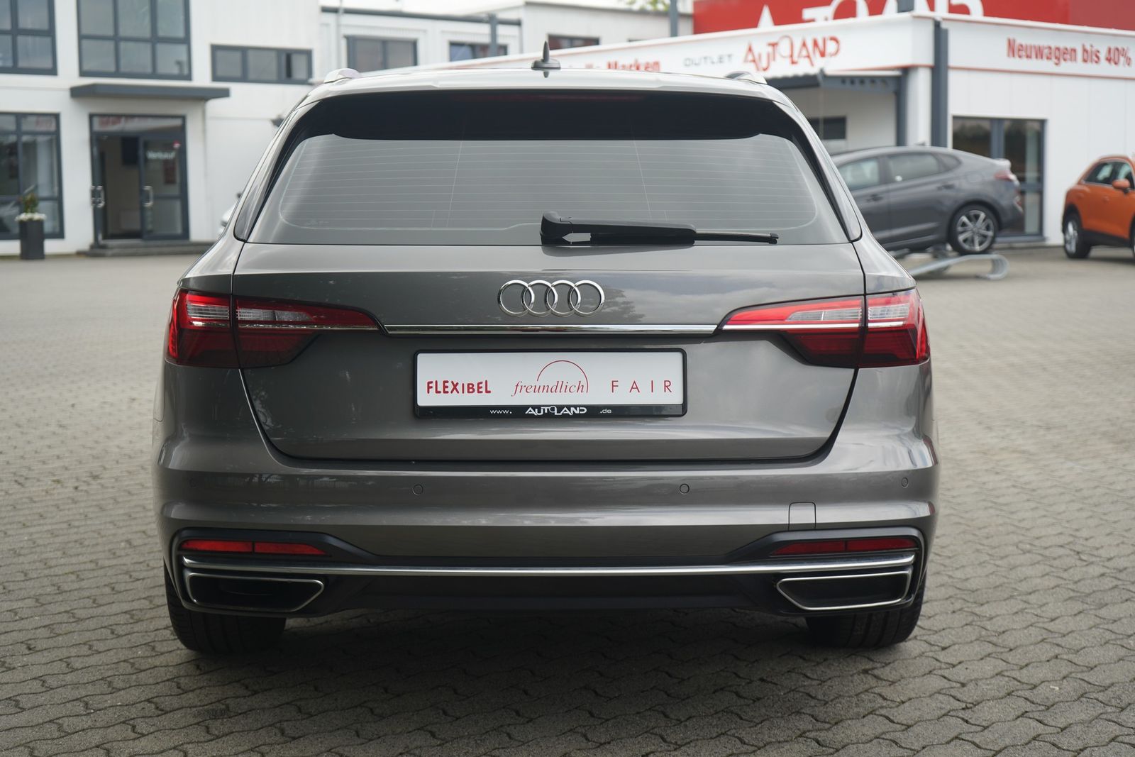 Audi A4 2.0 TDI Avant - Samsaru's Car Outlet