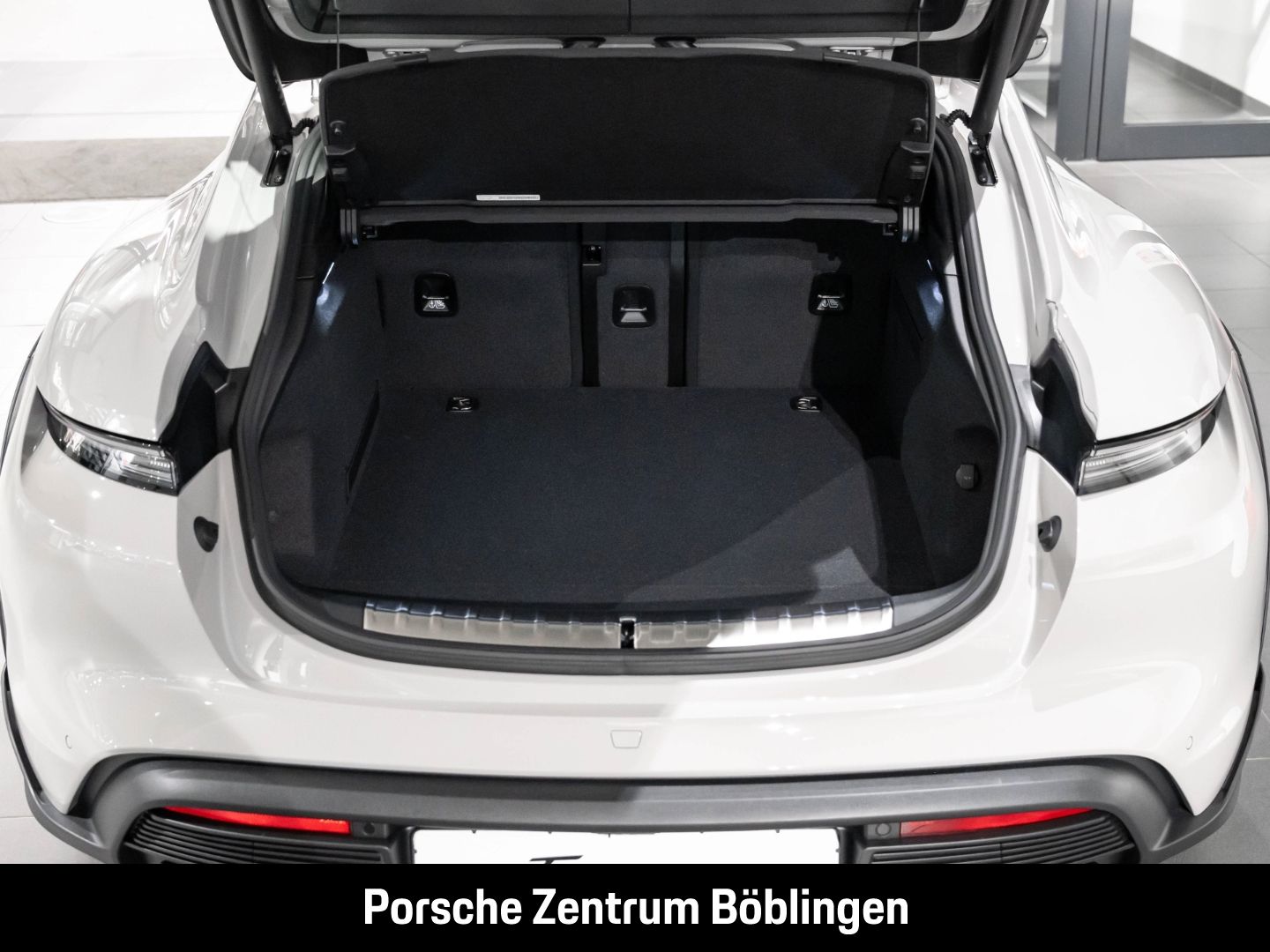 Porsche Taycan 4S Cross Turismo BOSE Panoramadach HeadUp