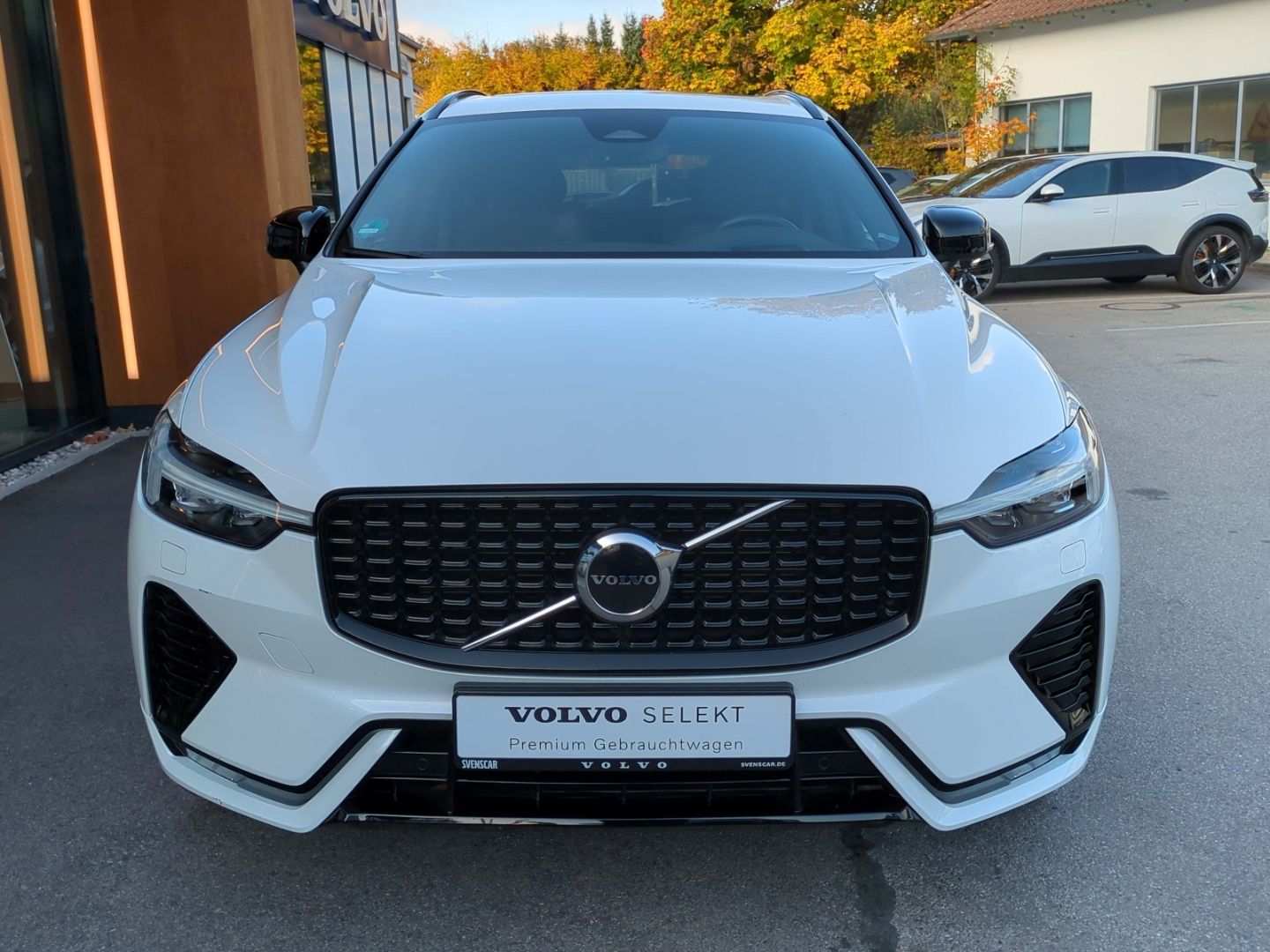 Volvo XC60 Ultimate Dark AWD HUD AHK Leder Digitales C