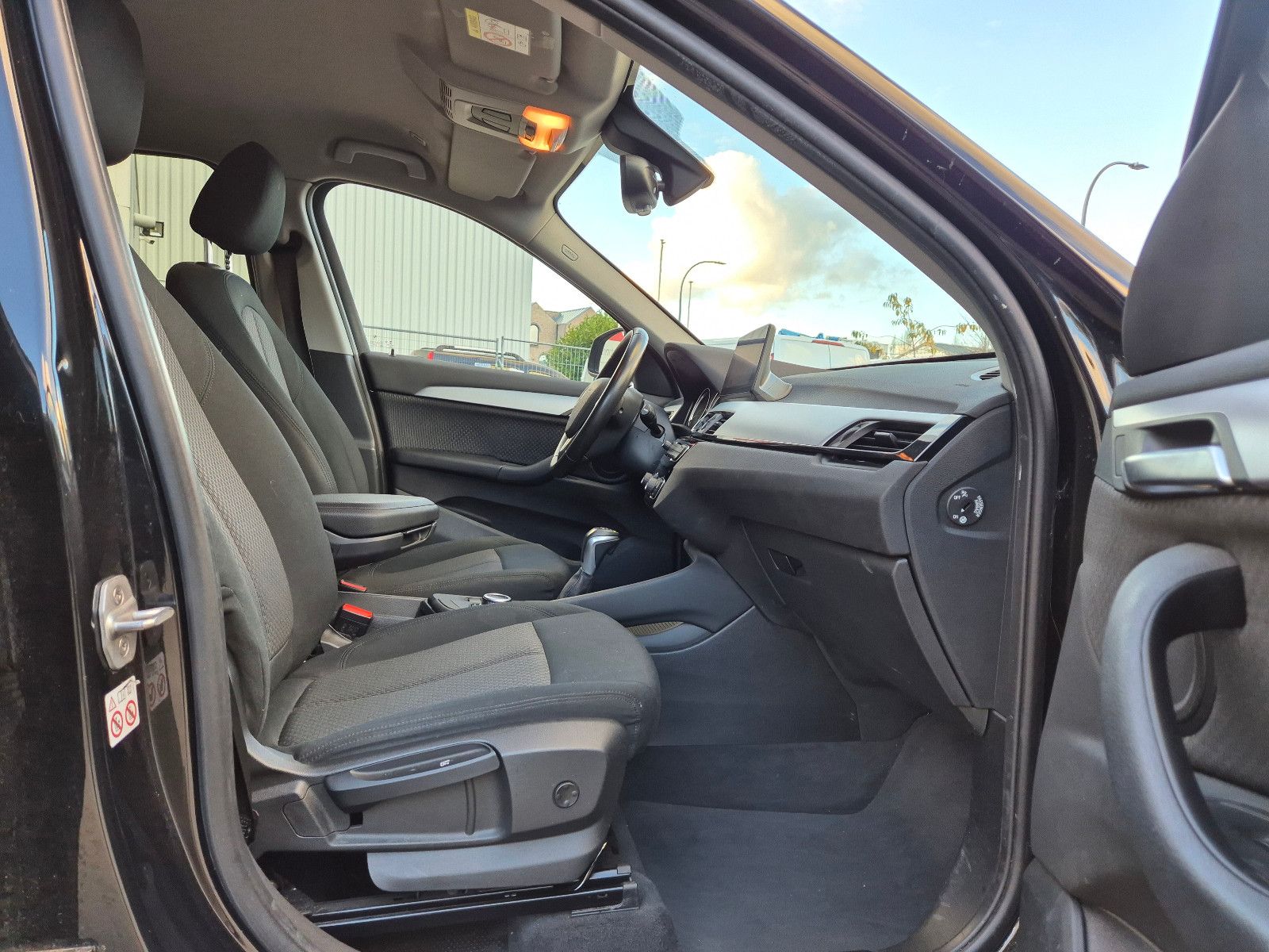BMW X1 xDrive25e 4WD HYBRID - Samsaru's Car Outlet