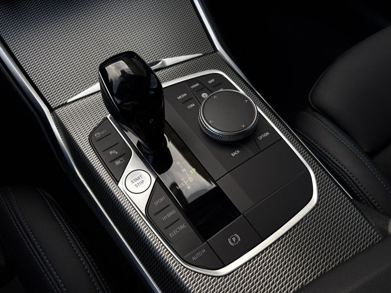 BMW 330e T. M Sport - Samsaru's Car Outlet