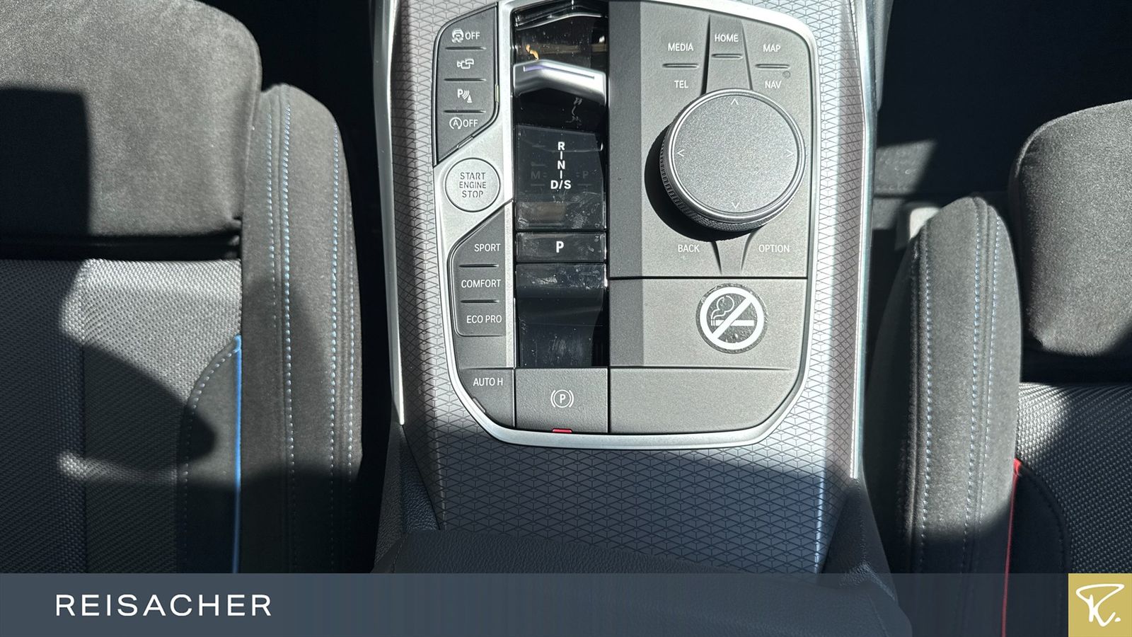 BMW 320i A M-Sport - Samsaru's Car Outlet