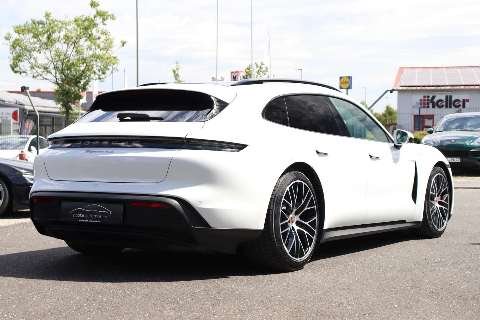 Porsche Taycan 4S Plus Sport Turismo +PANO+18-WEGE+BOSE+
