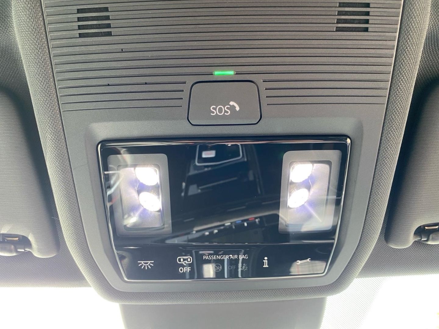 Volkswagen Golf 8 VIII GTI 2.0 TSI - Samsaru's Car Outlet