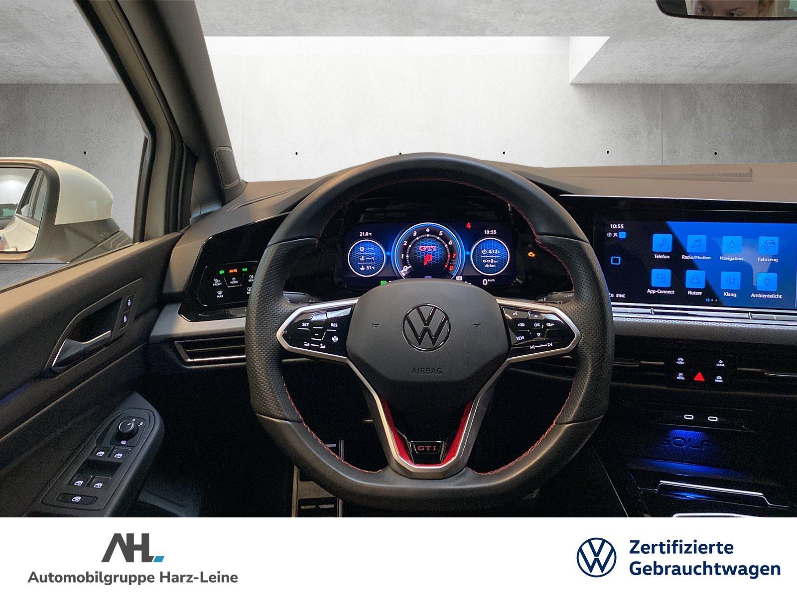 Volkswagen Golf GTI VIII 2.0 TSI DSG - Samsaru's Car Outlet