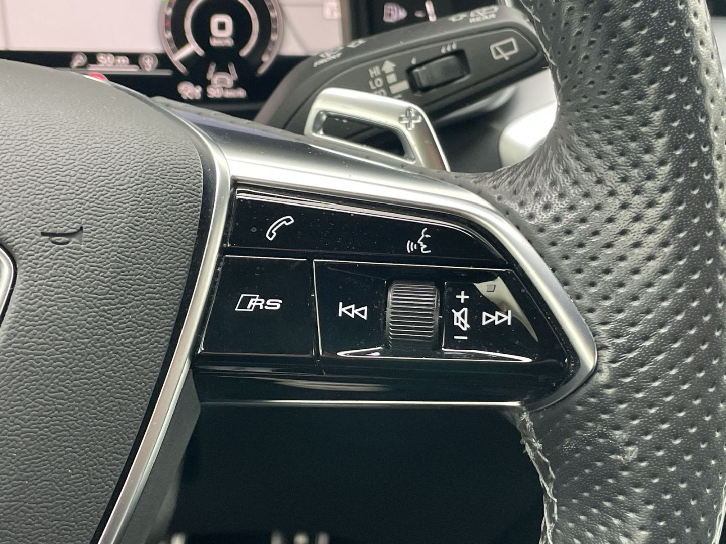 Audi RS6 Avant AHK/B&O/RS-AGA/Matrix/AIR susp/280km/h