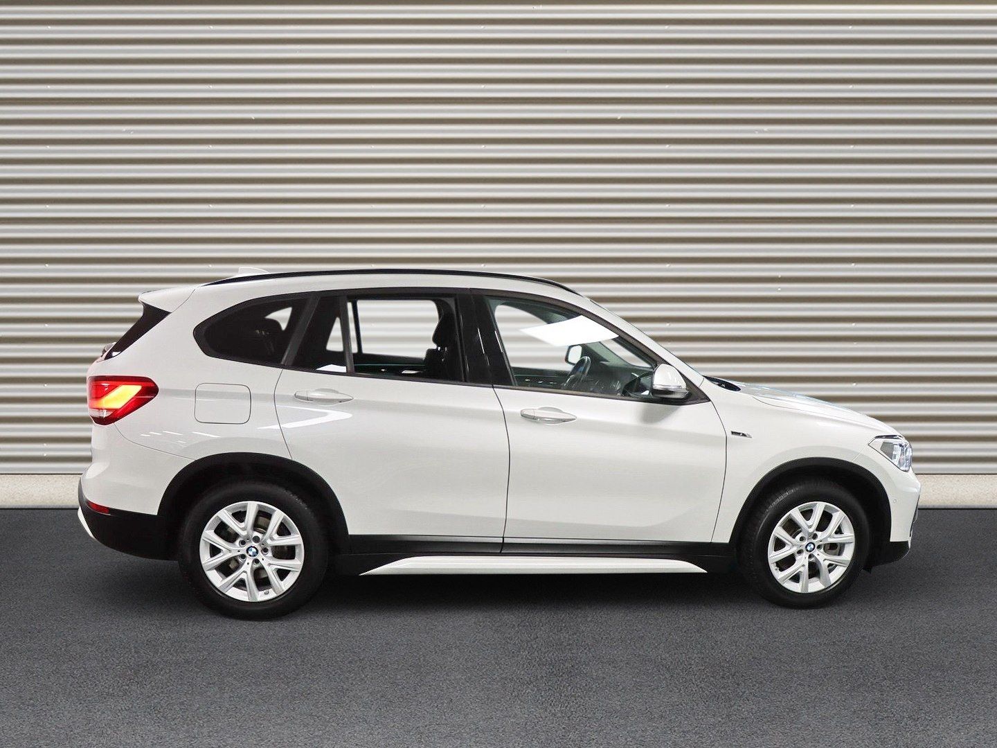 BMW X1 xDrive25e Sport Line - Samsaru's Car Outlet
