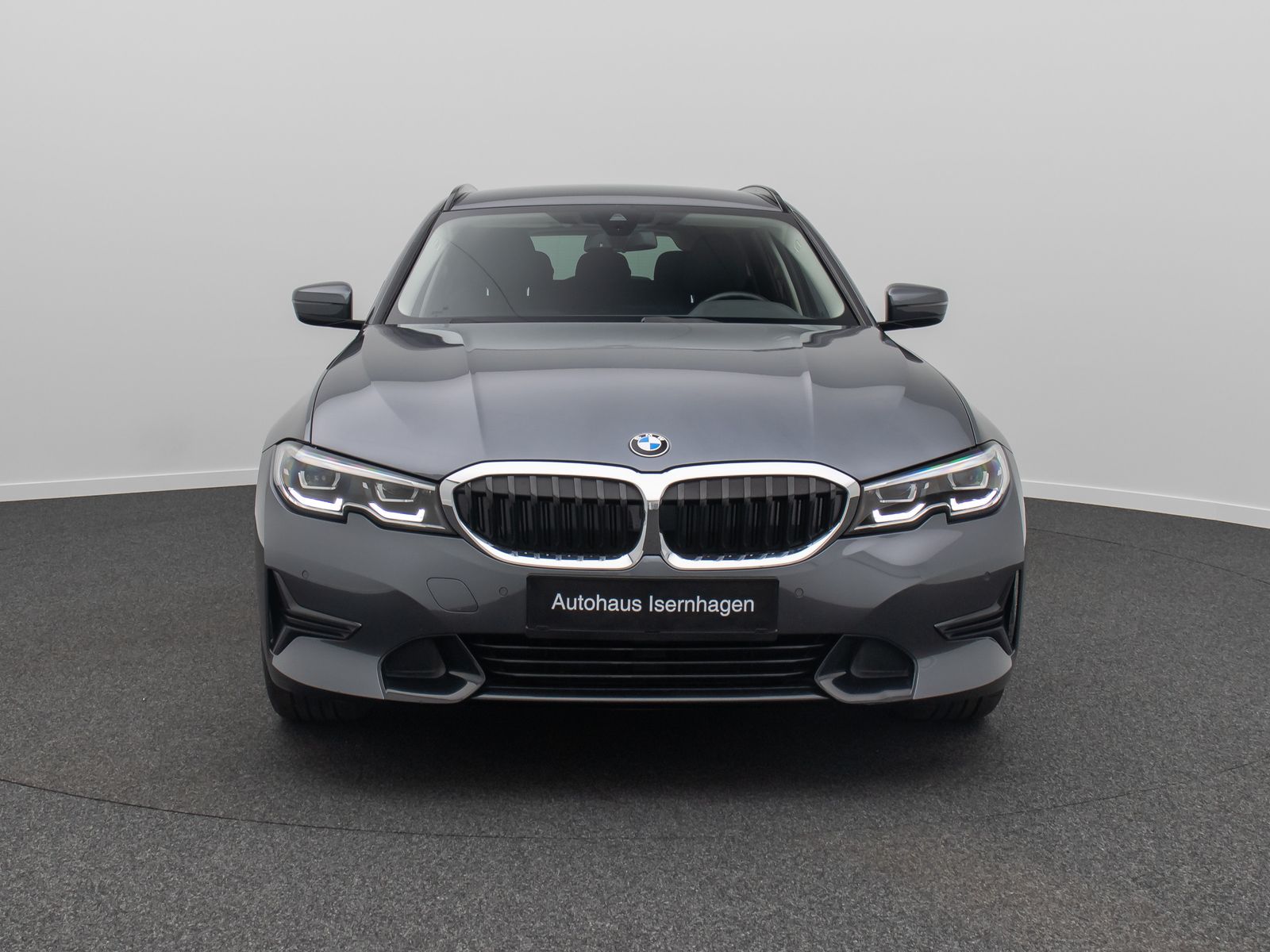 BMW 320d xD Sport Line - Samsaru's Car Outlet