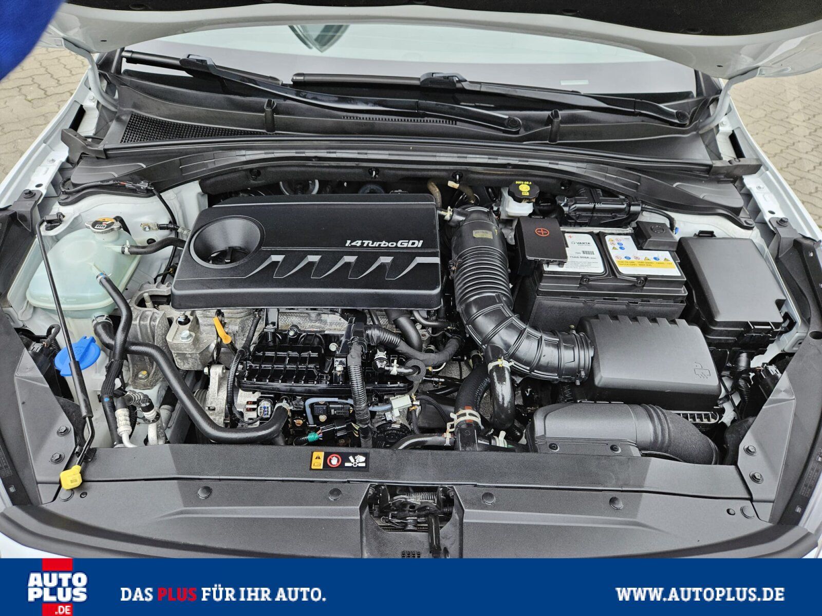 Kia Ceed SW 1.4 Attract - Samsaru's Car Outlet