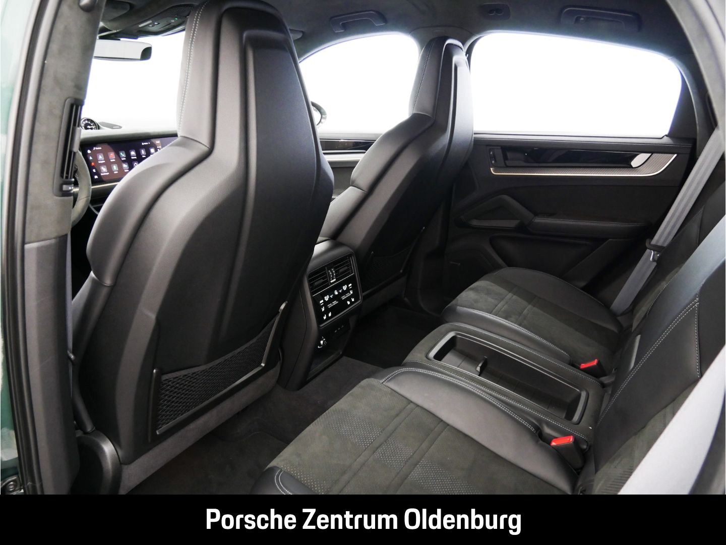 Porsche Cayenne Turbo E-Hybrid Coupe mit GT-Paket PTS