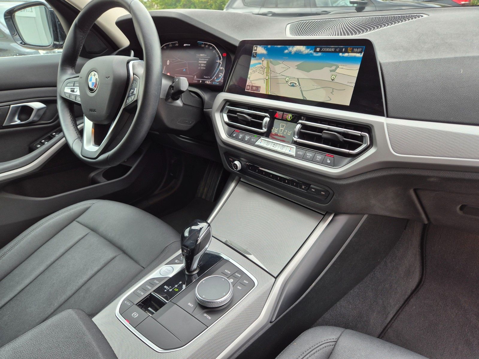 BMW 330 eA - Samsaru's Car Outlet