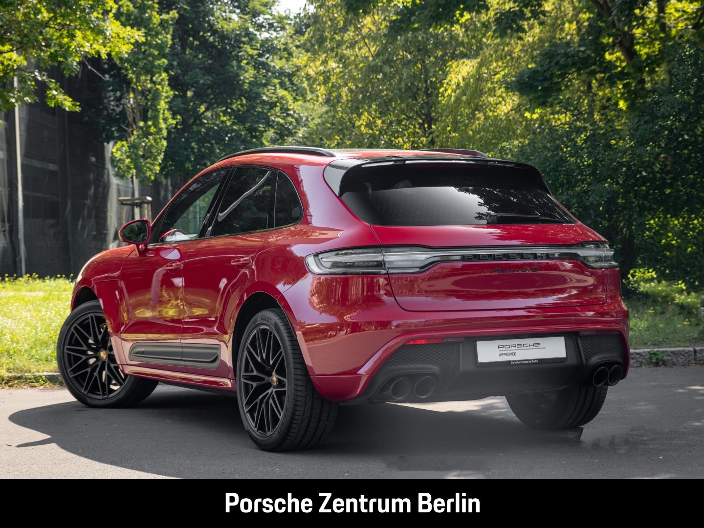 Porsche Macan GTS Karminrot Sportabgasanlage Panorama