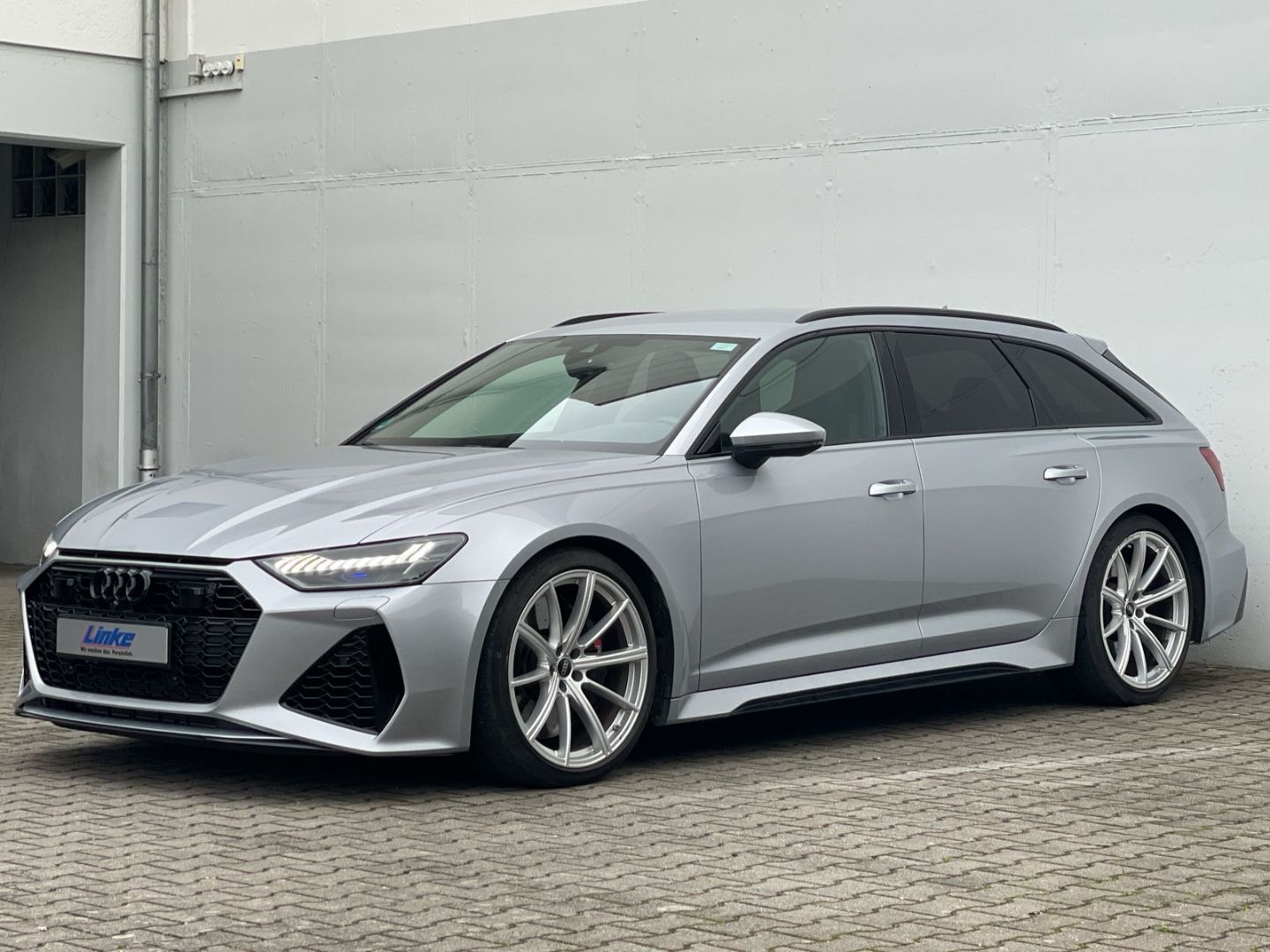 Audi RS6 Avant AHK/B&O/RS-AGA/Matrix/AIR susp/280km/h