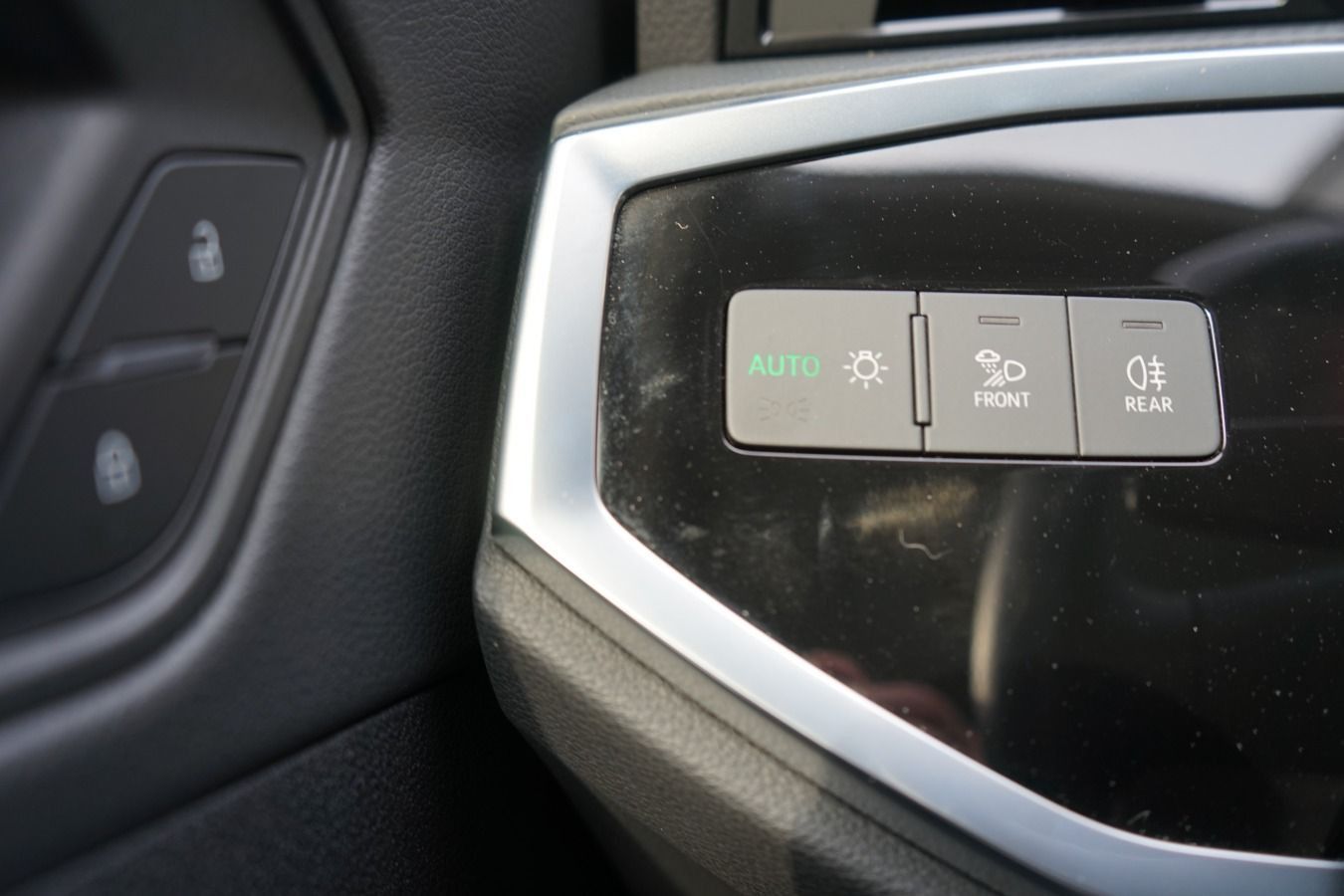 Audi Q3 45 TFSI quattro advanced - Samsaru's Car Outlet