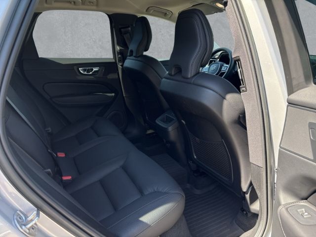 Volvo XC60 Plus Dark B4 Diesel 20''LM Standhz 360kam D