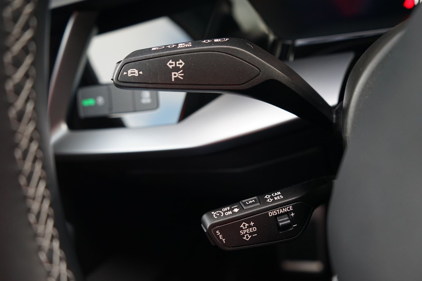 Audi A3 35 TDI Sportback S-Line S-Tronic LED Navi PDC