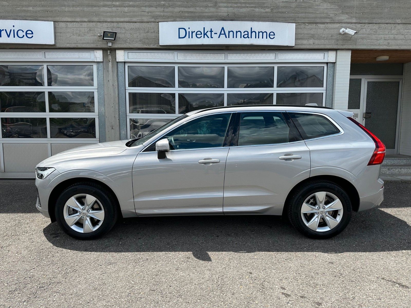 Volvo XC60 B4 Diesel Core - Samsaru's Car Outlet