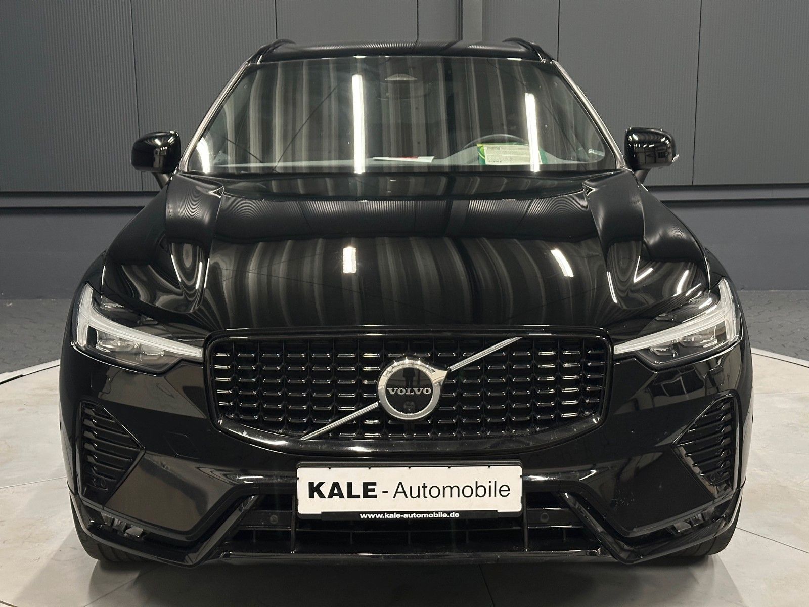 Volvo XC60 R-Design AWD *19Zoll*AHK*360°*Harman/Kardon