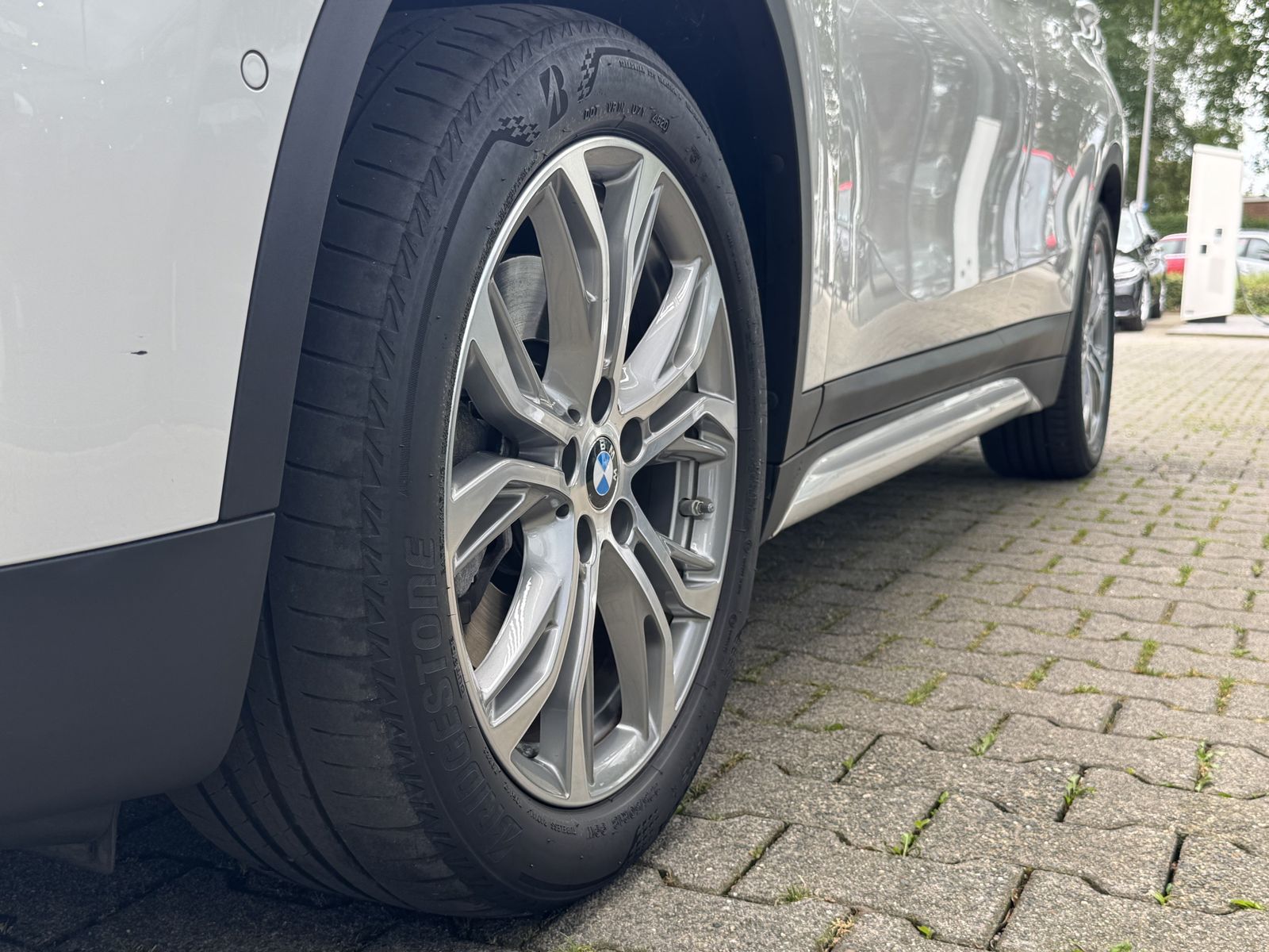 BMW X1 xDrive25e Sport Line - Samsaru's Car Outlet