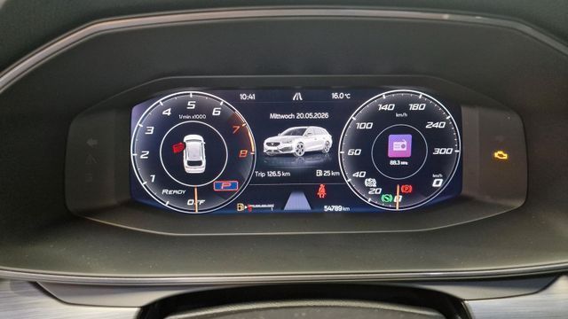 Seat Leon Sportstourer 1.5 eTSI Navi/ Panorama/ AH...