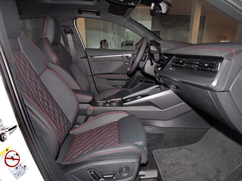 Audi A3 Sportback S line 35 TFSI S tronic Alu-19`ACC