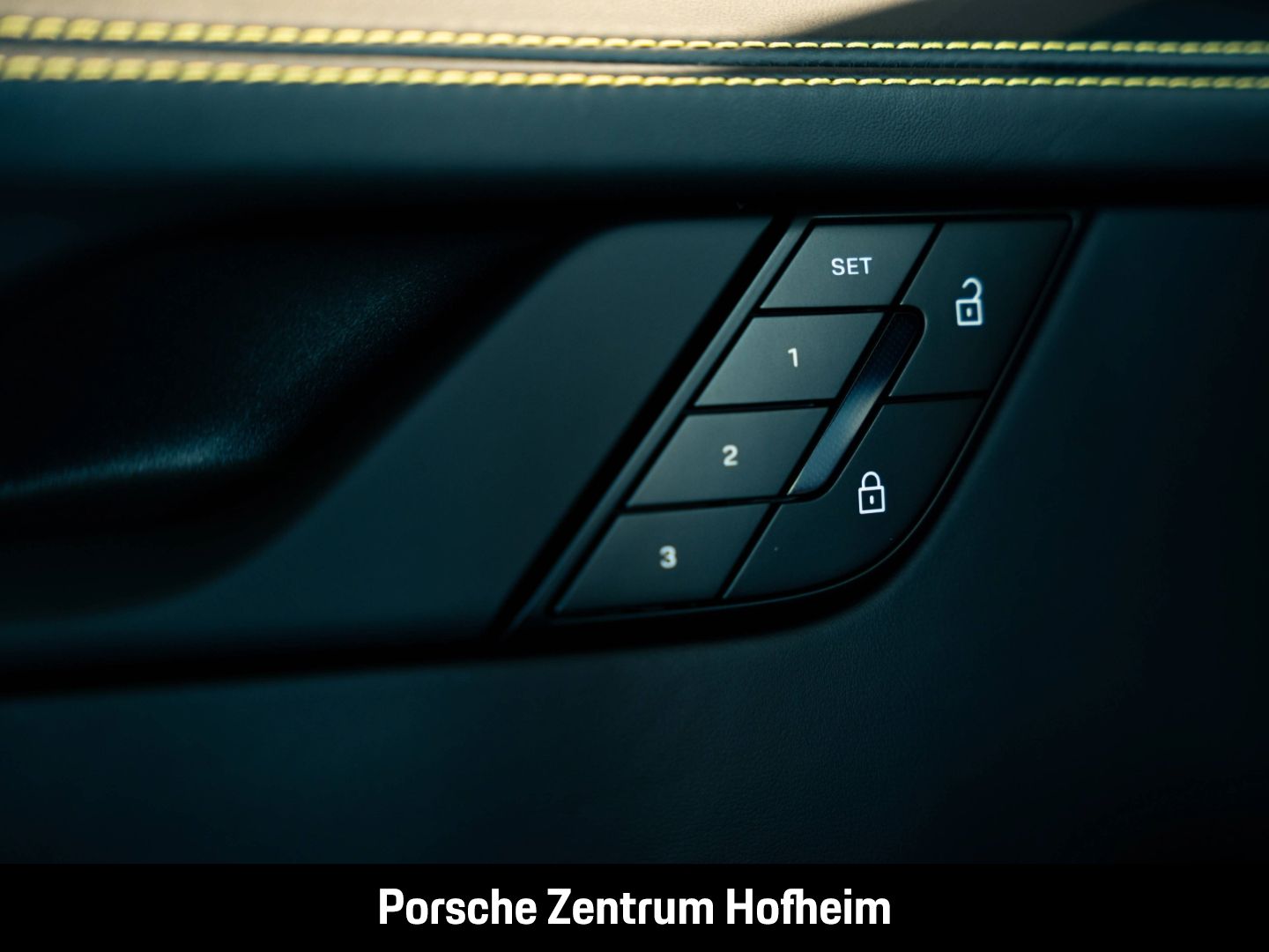 Porsche 992 911 Targa 4 GTS InnoDrive Abstandstempomat