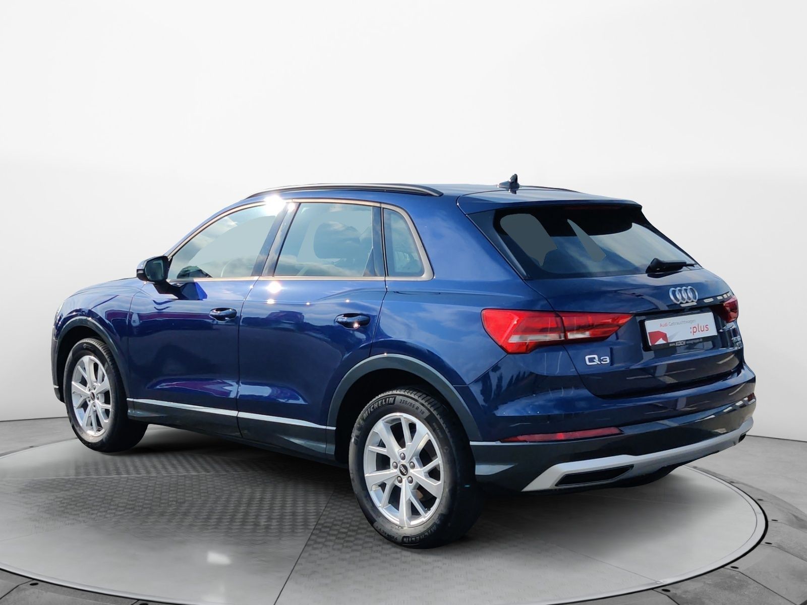 Audi Q3 35 TDI q. S-Tronic S-Line - Samsaru's Car Outlet
