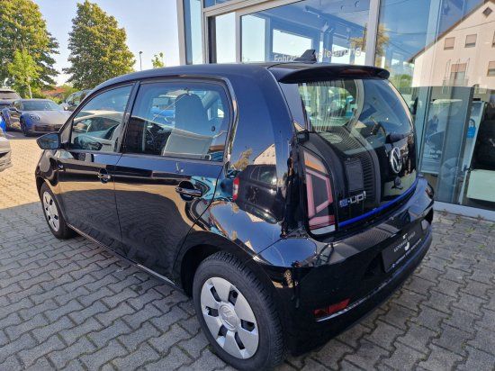 Volkswagen e-up! move up! - Samsaru's Car Outlet