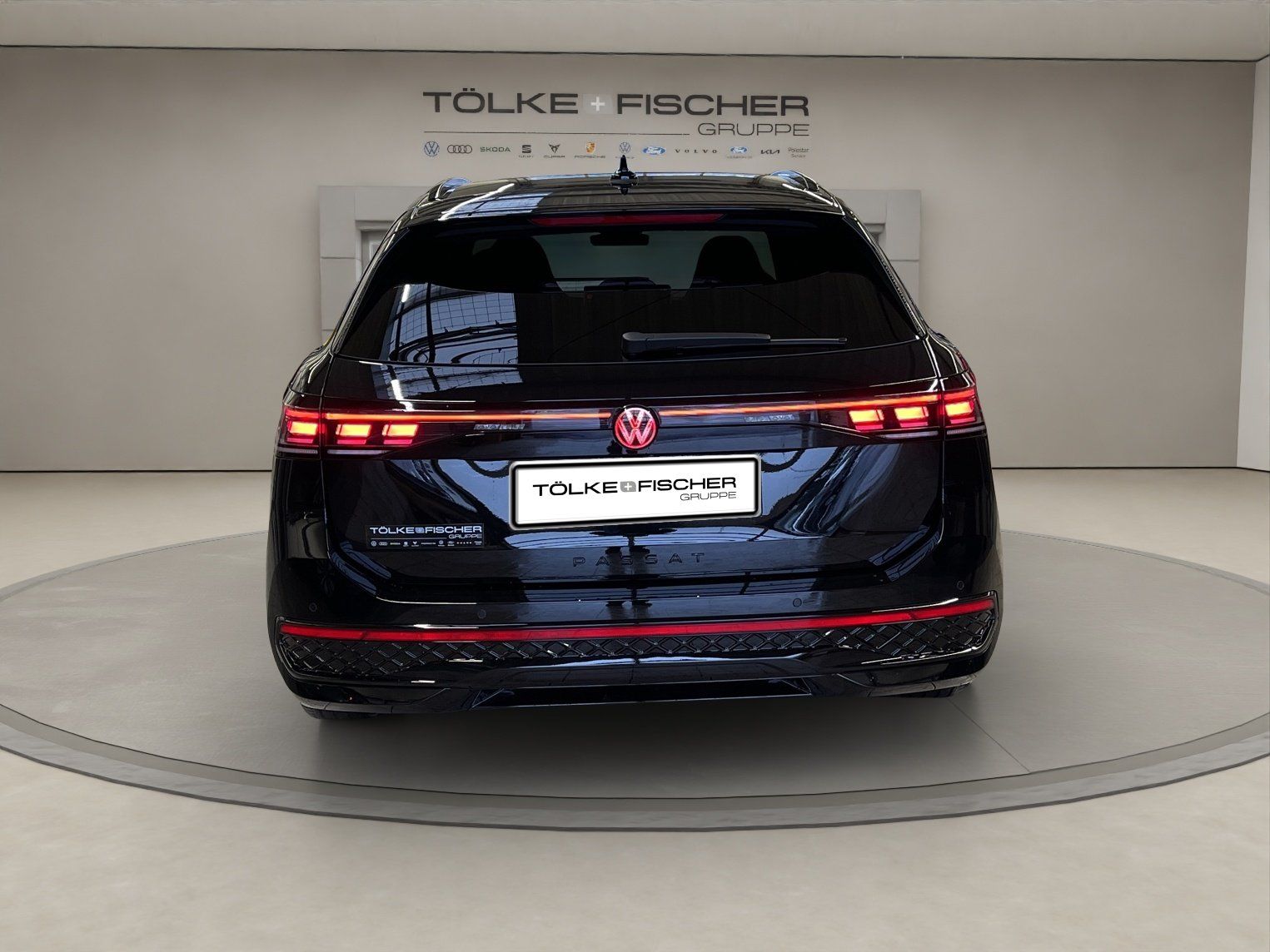 Volkswagen Passat Variant 2.0 TDI 4Motion R-Line DCC Pano
