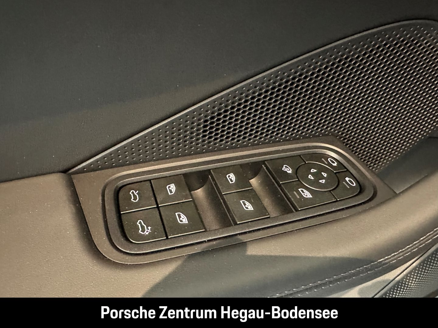 Porsche Macan Turbo/Sport Chrono/Offroad/Matrix-LED/Airb