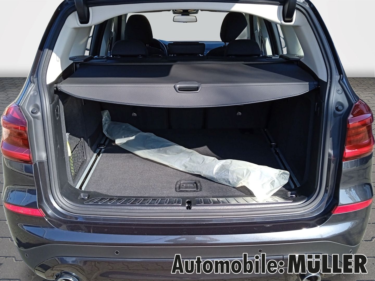 BMW X3 xDrive 30 d Advantage - Samsaru's Car Outlet