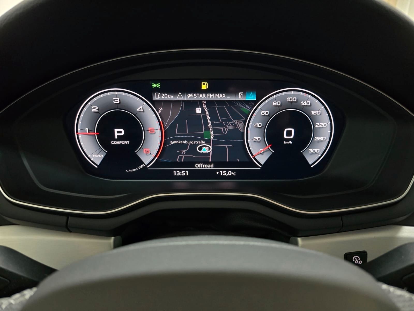 Audi A4 Avant 40 TDI qu. S Line Matrix Panorama B&O