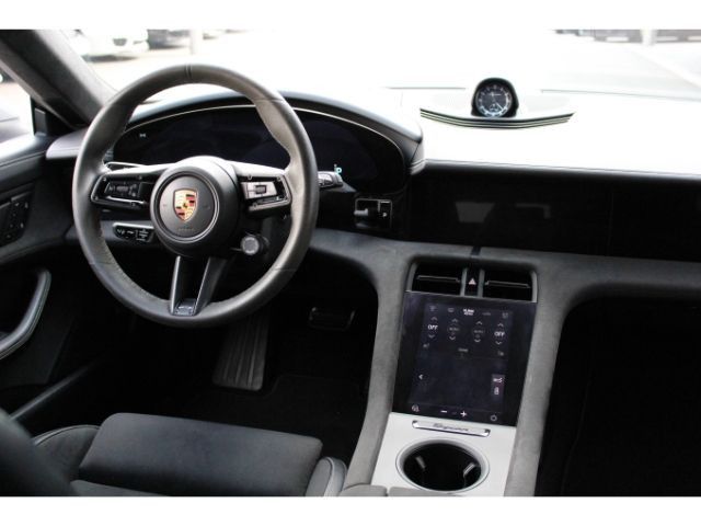 Porsche Taycan GTS Sport Turismo - Bose - Pano - Head up