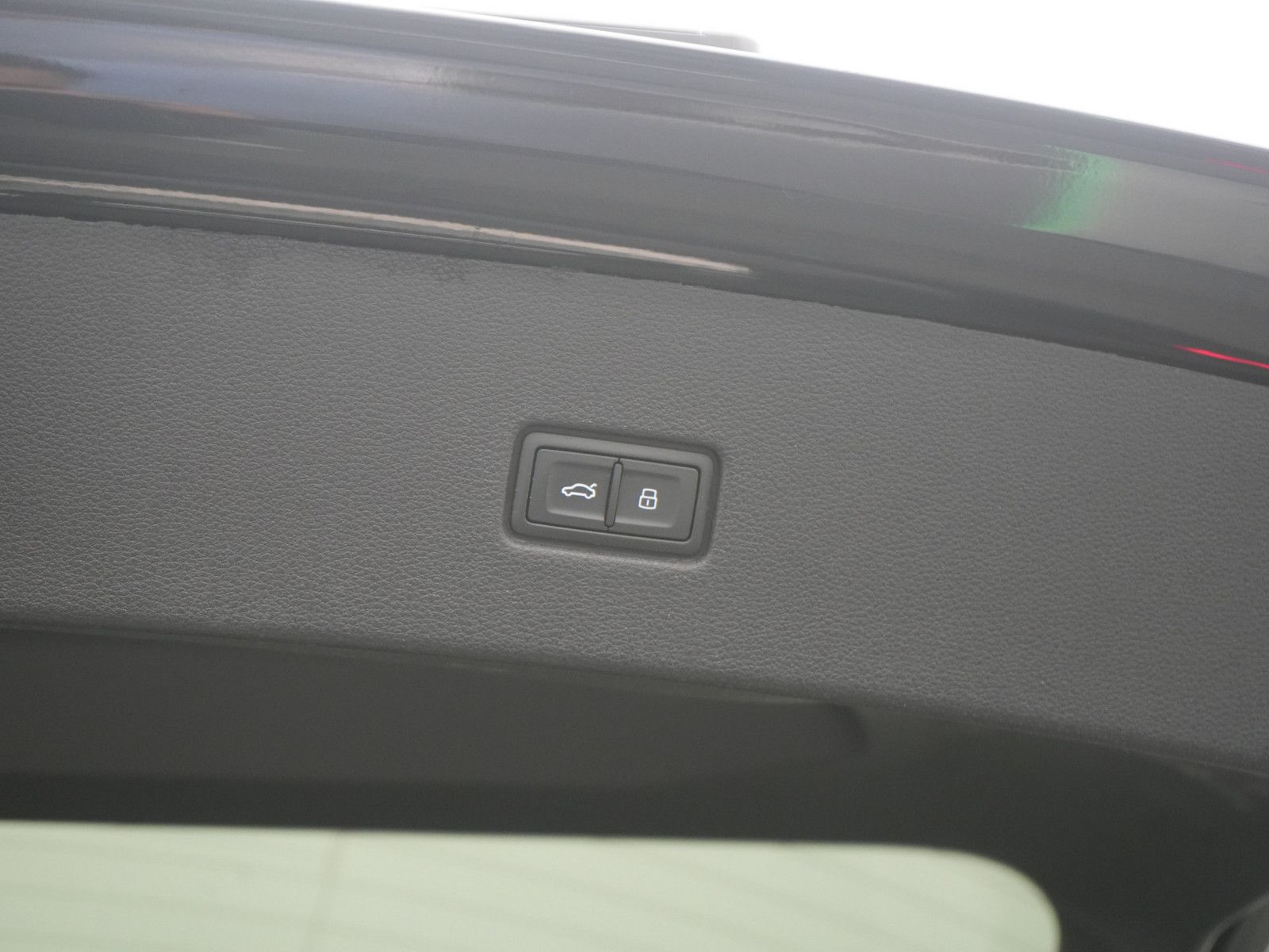 Audi RS Q8 305KMH LUFT STANDHZ CARBON AHK PANO RAUTE