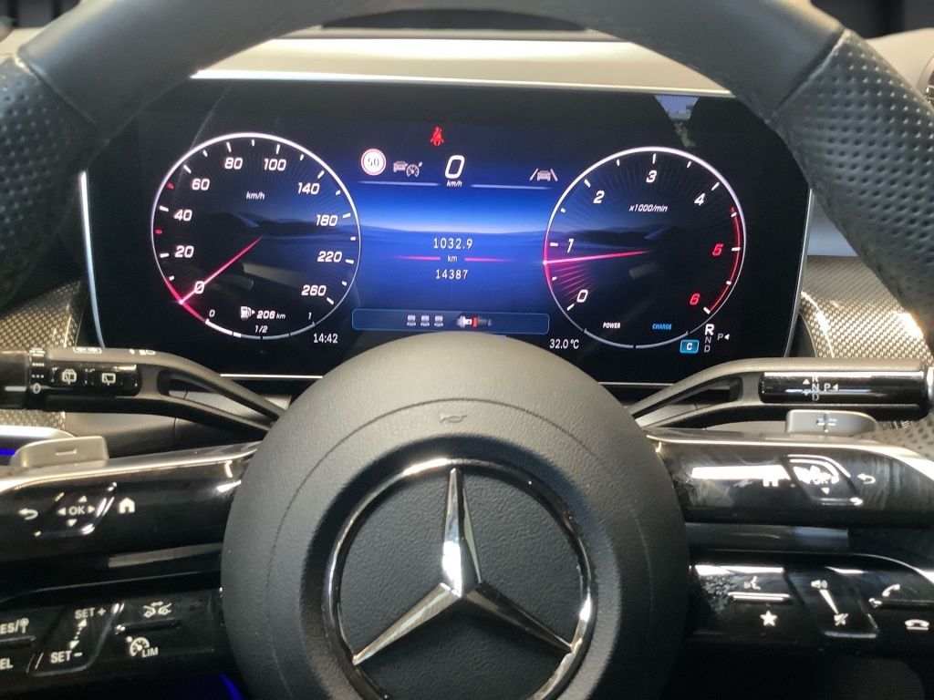 Mercedes-Benz GLC 220 d 4M AMG+KAM+LED+AMBI+TOTW+DIST+PANO+AHK