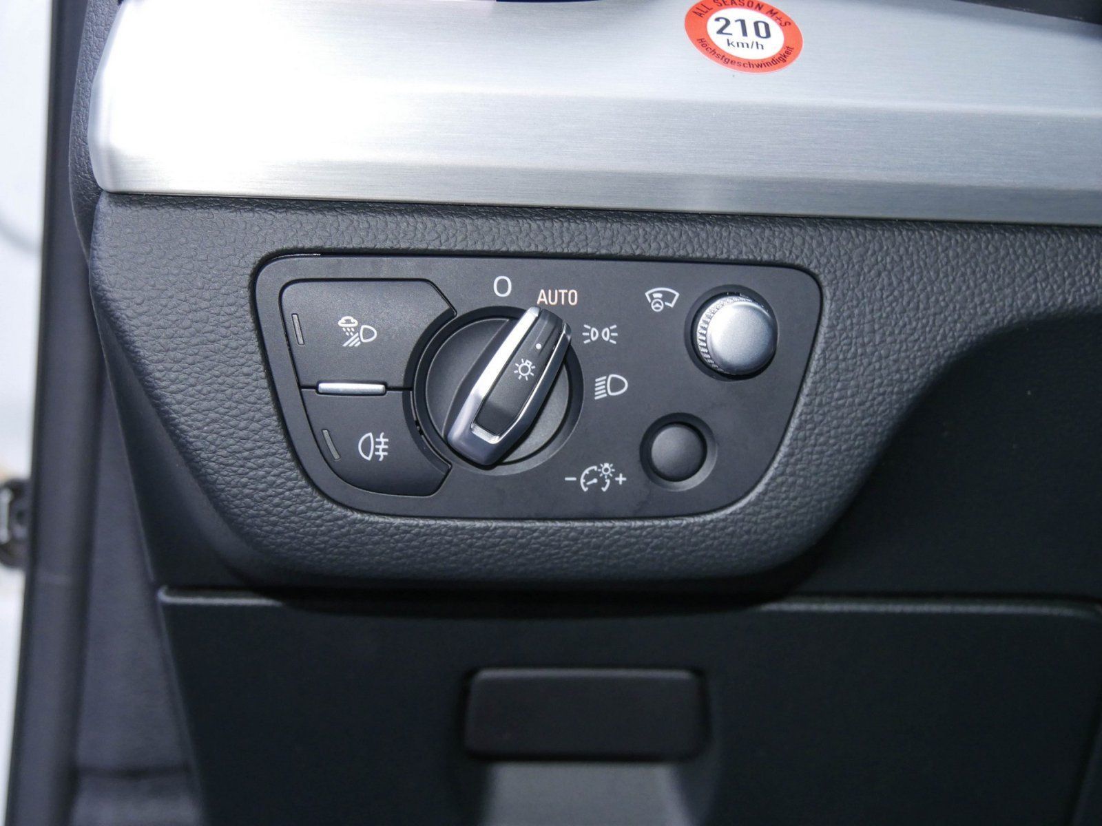 Audi Q5 55 TFSI e S line Black Pano Luft B&O AHK